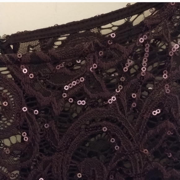Deep Plum Lace Gown - Picture 5 of 9